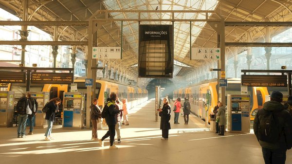 Comment les mouvements sociaux influencent-ils les politiques gouvernementales ?